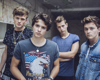 Default_the vamps_awh_2497[2]